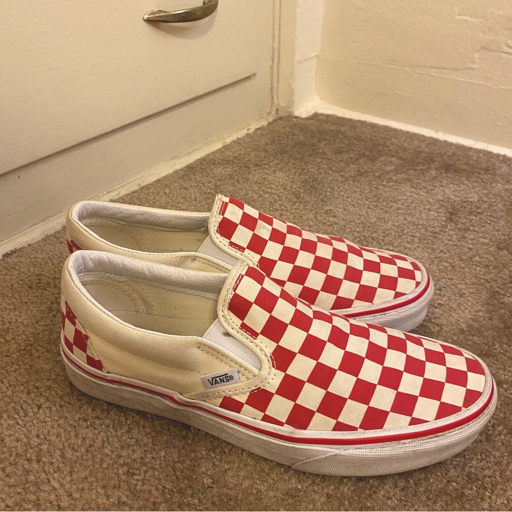 Vans slip on red checkered women’s size 8 men’s size 6.5